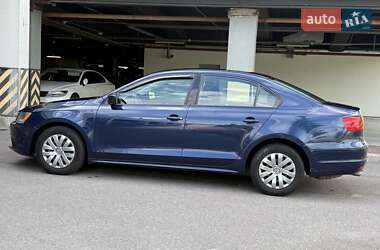 Седан Volkswagen Jetta 2013 в 