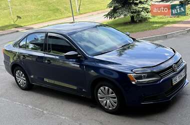 Седан Volkswagen Jetta 2013 в 