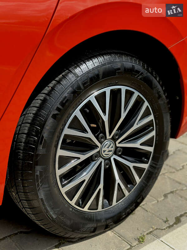 Седан Volkswagen Jetta 2018 в Одесі