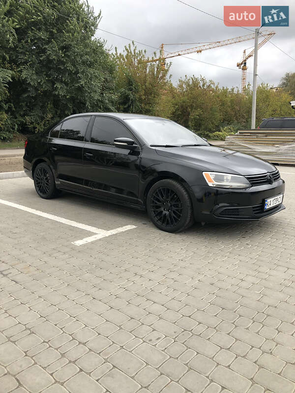 Седан Volkswagen Jetta 2011 в Ворзелі