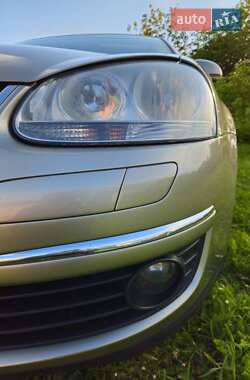 Седан Volkswagen Jetta 2008 в 