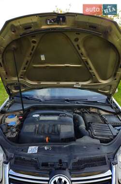 Седан Volkswagen Jetta 2008 в 