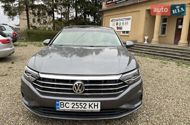 Седан Volkswagen Jetta 2018 в Самборе
