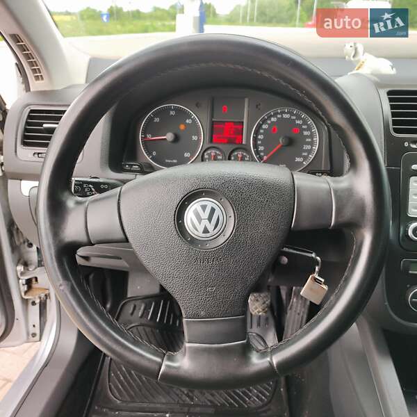 Седан Volkswagen Jetta 2007 в Стрые