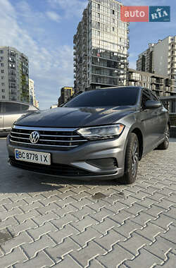 Седан Volkswagen Jetta 2020 в Львове