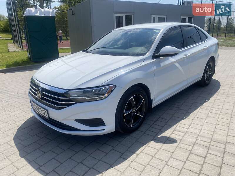 Volkswagen Jetta 2020