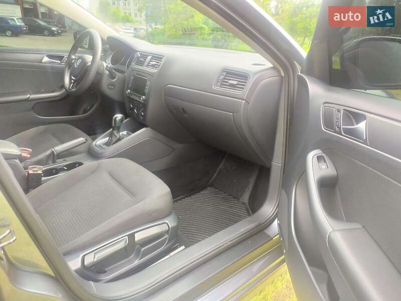 Седан Volkswagen Jetta 2014 в Харкові