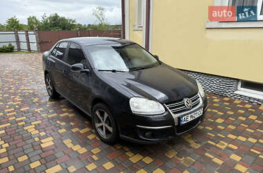 Седан Volkswagen Jetta 2007 в Дніпрі