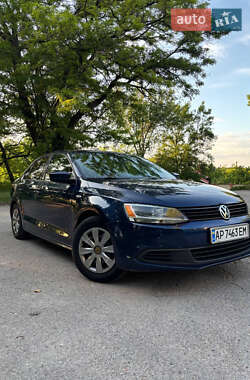 Седан Volkswagen Jetta 2014 в 