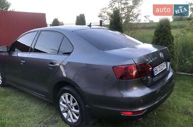 Седан Volkswagen Jetta 2012 в 
