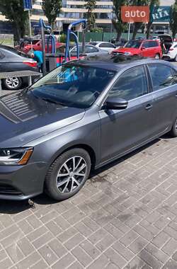 Седан Volkswagen Jetta 2017 в 