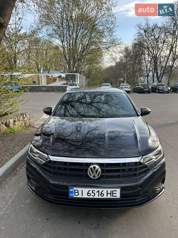 Седан Volkswagen Jetta 2019 в Черкасах