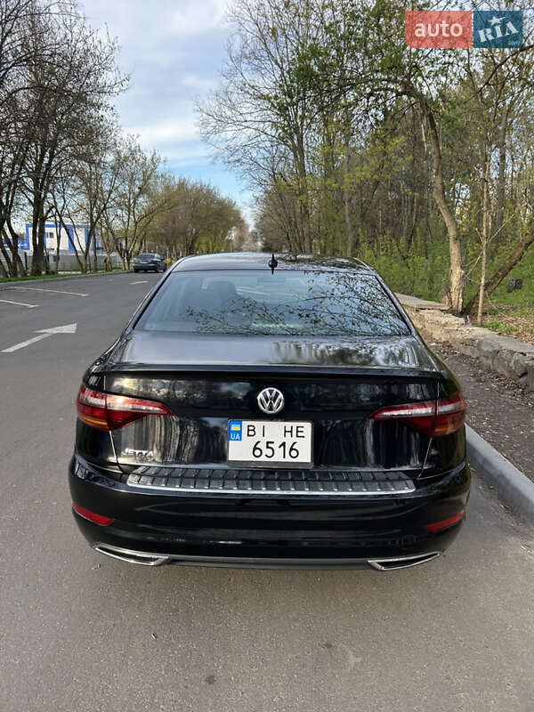 Седан Volkswagen Jetta 2019 в Черкасах