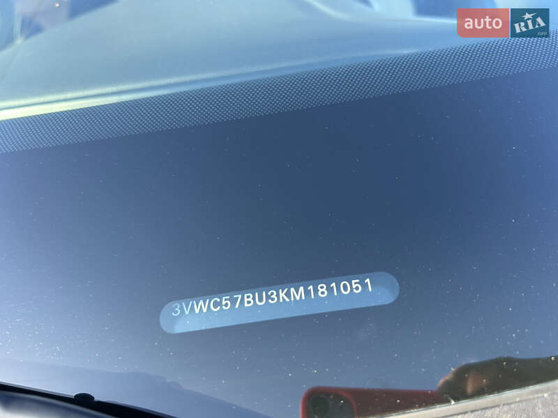 Седан Volkswagen Jetta 2019 в Черкасах