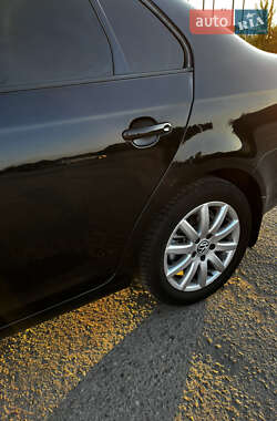 Седан Volkswagen Jetta 2009 в 