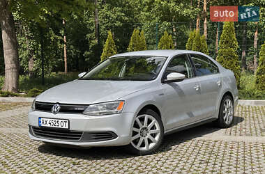 Седан Volkswagen Jetta 2012 в Харькове