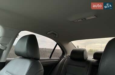 Седан Volkswagen Jetta 2012 в 