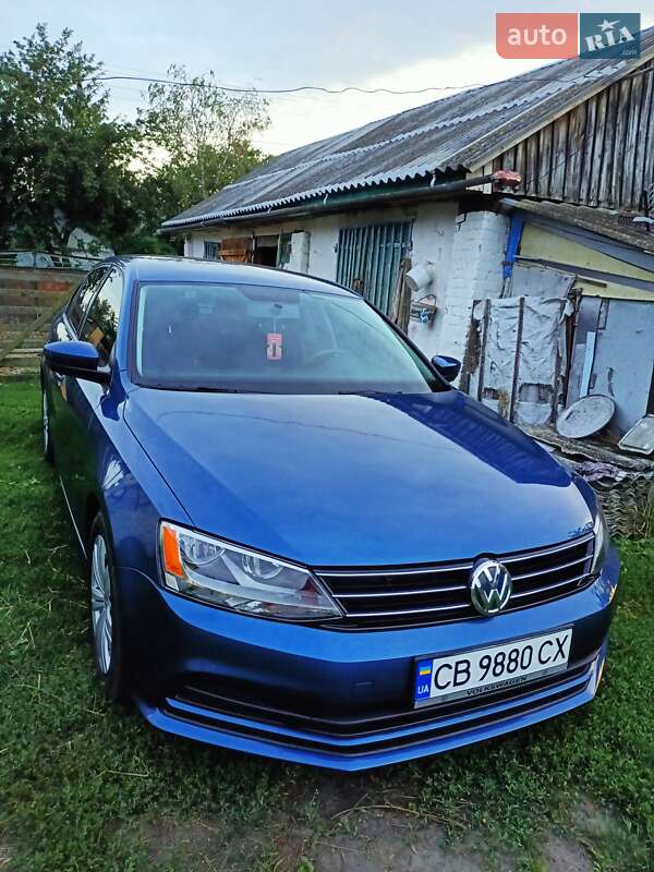 Седан Volkswagen Jetta 2016 в Чернигове