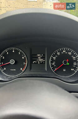 Седан Volkswagen Jetta 2012 в 