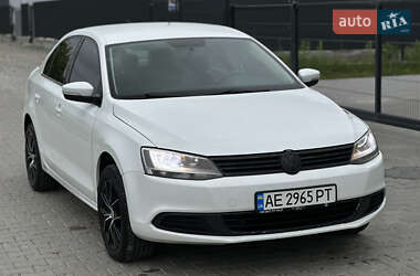 Седан Volkswagen Jetta 2014 в 