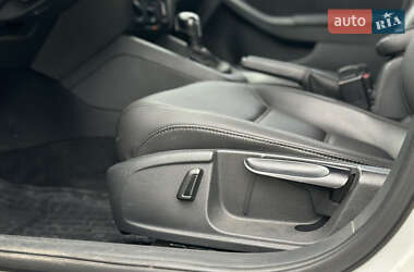 Седан Volkswagen Jetta 2014 в 