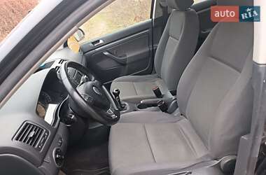 Седан Volkswagen Jetta 2005 в 