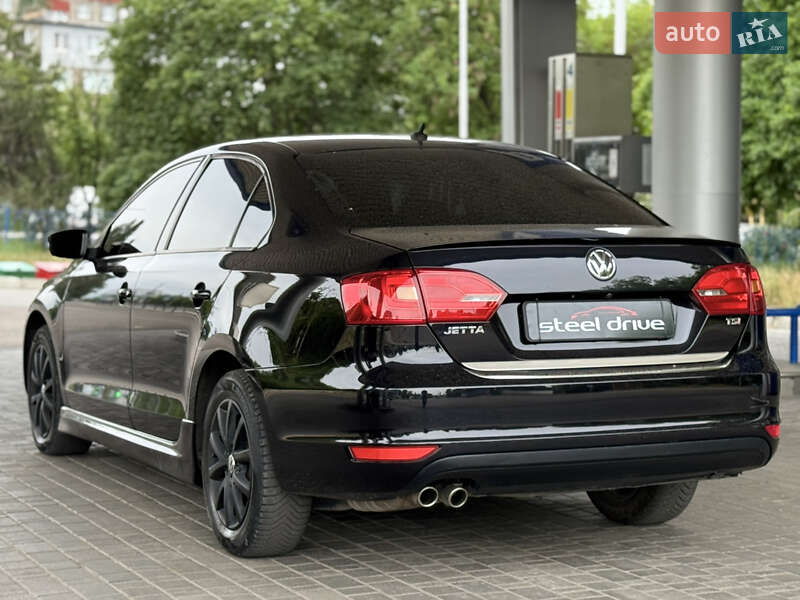 Седан Volkswagen Jetta 2012 в Николаеве