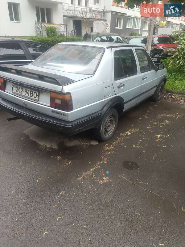 Седан Volkswagen Jetta 1984 в 