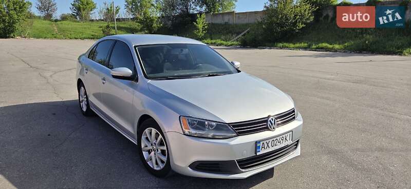 Седан Volkswagen Jetta 2013 в Харькове