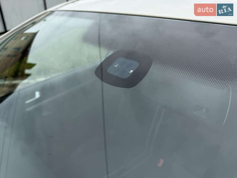 Седан Volkswagen Jetta 2010 в Черновцах