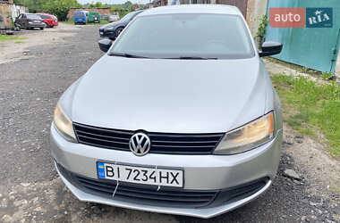 Седан Volkswagen Jetta 2011 в 