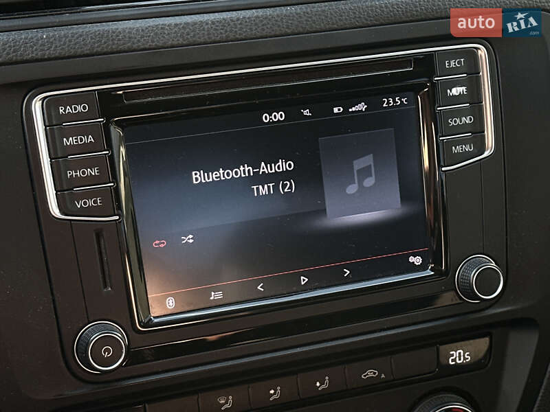 Седан Volkswagen Jetta 2015 в Мукачевому