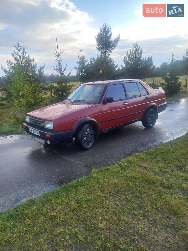 Седан Volkswagen Jetta 1990 в Березному