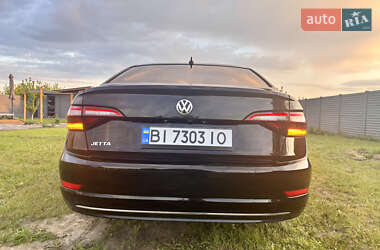 Седан Volkswagen Jetta 2019 в 