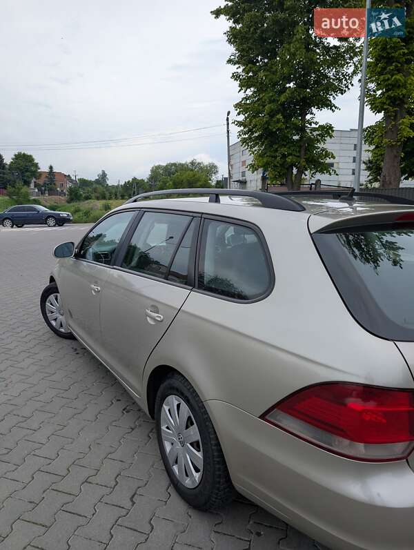 Универсал Volkswagen Jetta 2013 в Львове