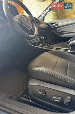 Седан Volkswagen Jetta 2021 в 