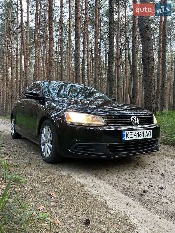 Седан Volkswagen Jetta 2011 в Каменском