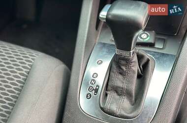 Седан Volkswagen Jetta 2010 в 