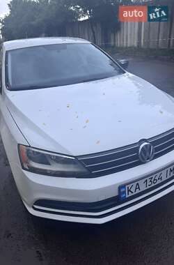 Седан Volkswagen Jetta 2015 в Львове