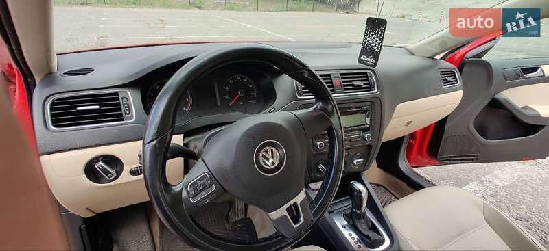 Седан Volkswagen Jetta 2011 в Києві
