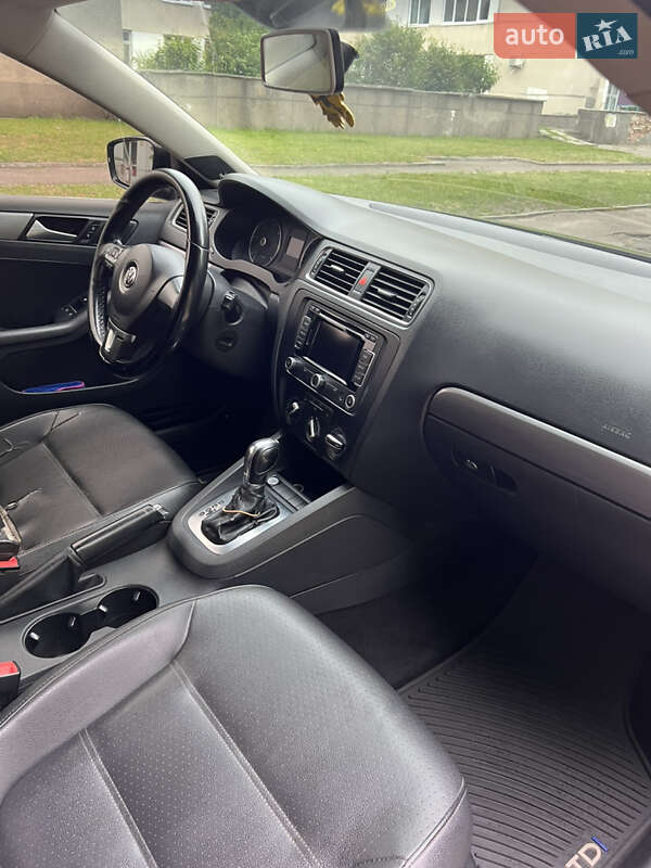 Седан Volkswagen Jetta 2012 в Черкасах фото 22 Седан Volkswagen Jetta 2012 в Черкасах