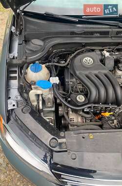 Седан Volkswagen Jetta 2015 в 
