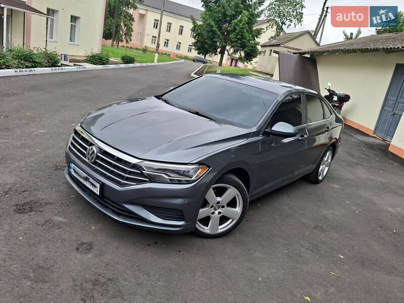 Седан Volkswagen Jetta 2019 в Виннице