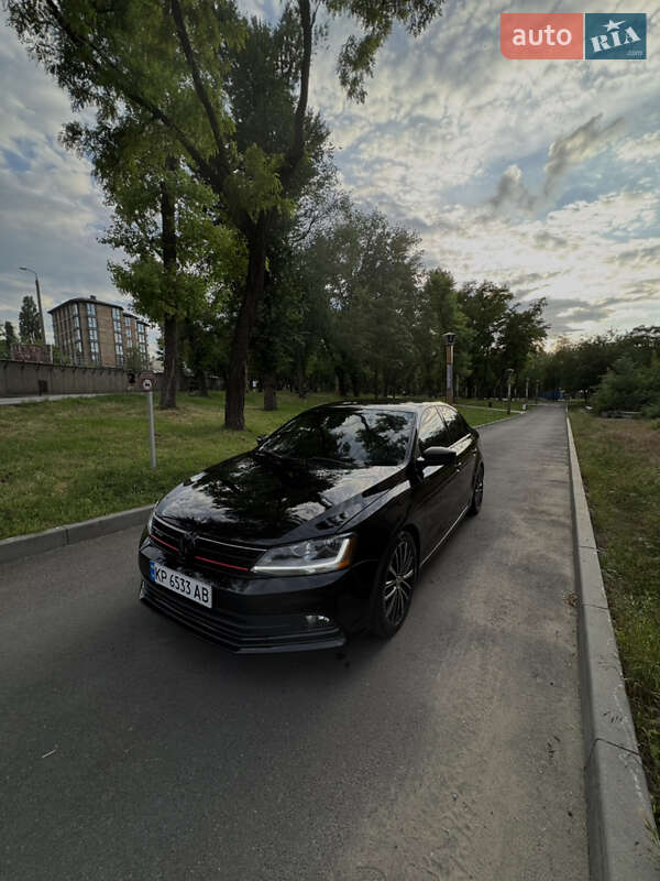 Седан Volkswagen Jetta 2014 в Днепре
