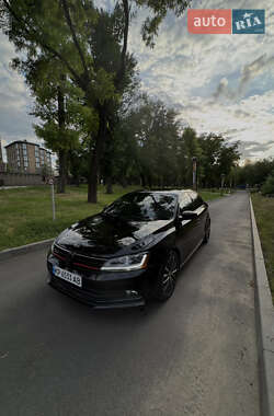 Седан Volkswagen Jetta 2014 в 