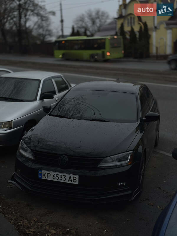 Седан Volkswagen Jetta 2014 в Днепре