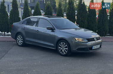 Седан Volkswagen Jetta 2013 в Киеве