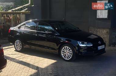 Седан Volkswagen Jetta 2012 в Ужгороді
