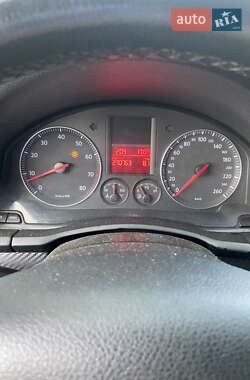 Седан Volkswagen Jetta 2005 в 