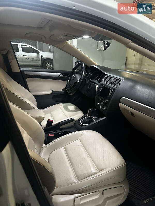 Седан Volkswagen Jetta 2017 в Одесі